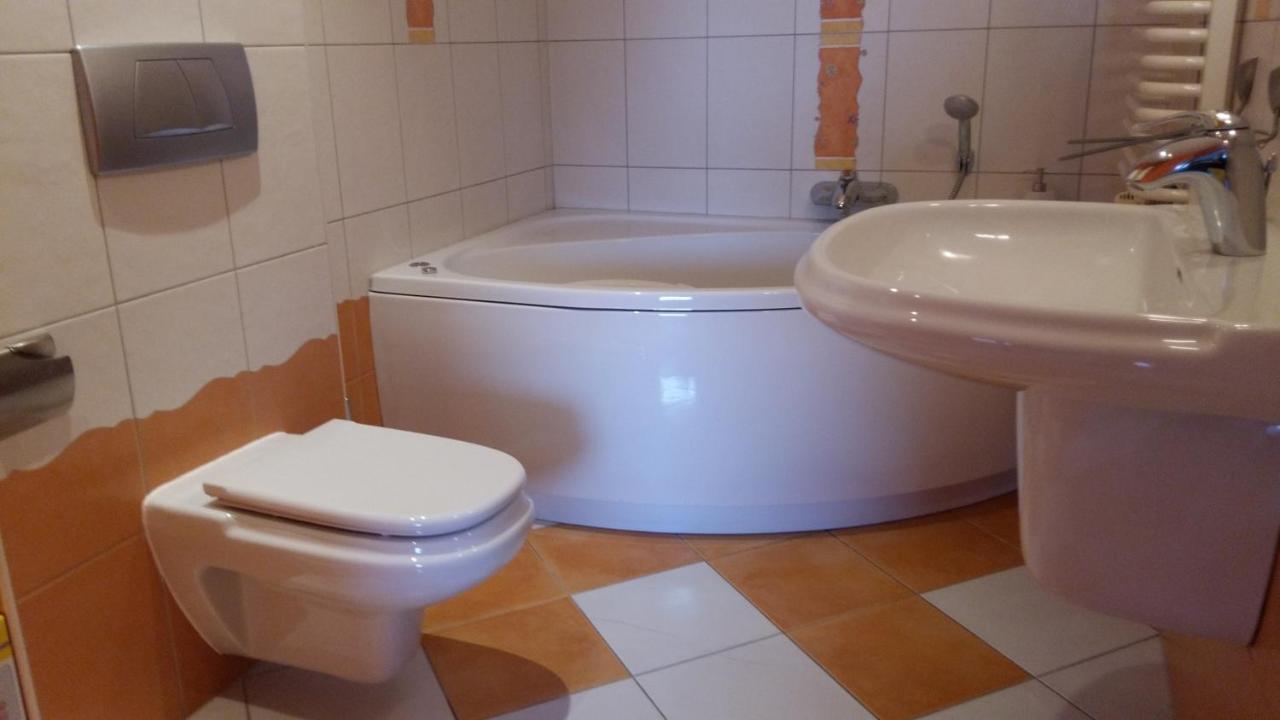 Apartament Plac Moniuszki 11 Kielce Extérieur photo